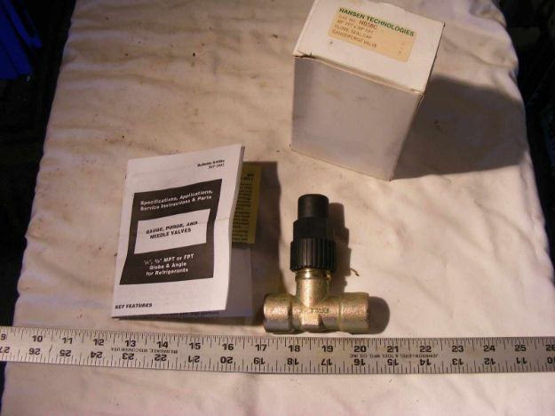 Picture of GAUGE VALVE, GLOBE W/ SEAL CAP  3/8"" FPT