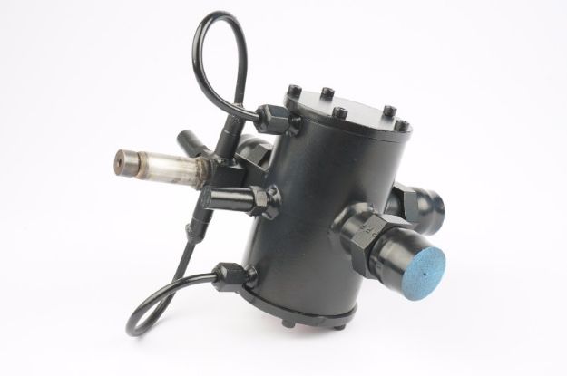 Picture of SOLENOID VALVE, 3 WAY  LESS COIL